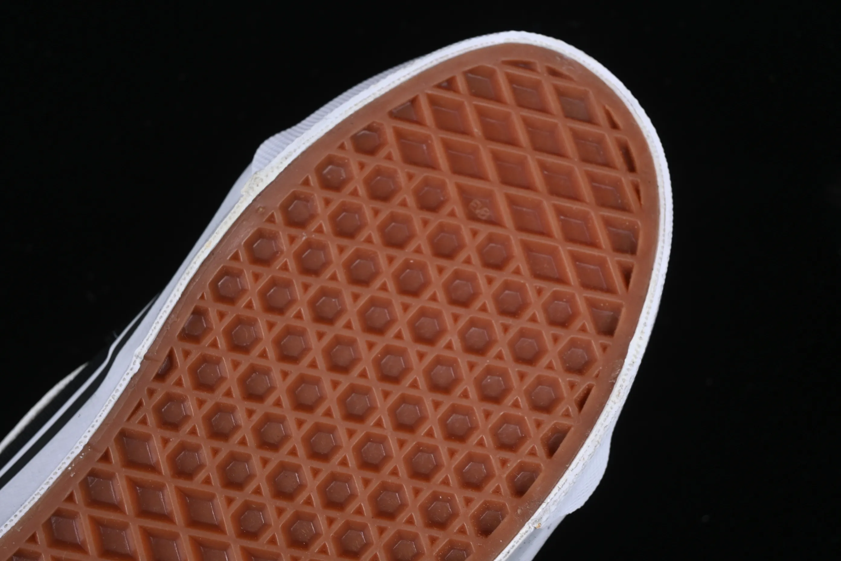 All categories Vans Vans series Vans Mid Vans China HommeGirls x Vans Sk8-Mid Fashionable and versatile mid-top casual vulcanized sneakers VN000NBNCJK